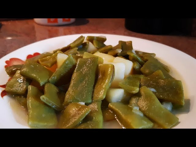 judías verdes con patatas y huevo