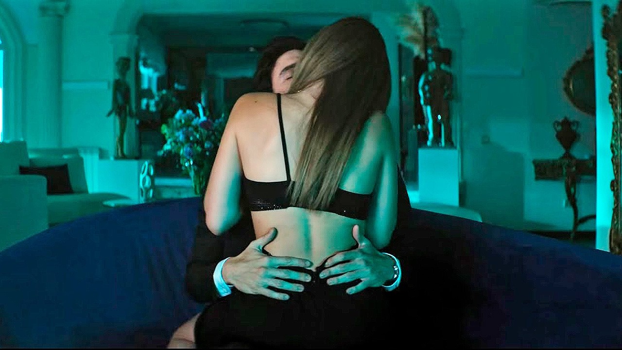 mujeres haciendo el amor con hombres