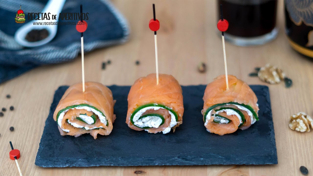 aperitivos con salmon ahumado y queso