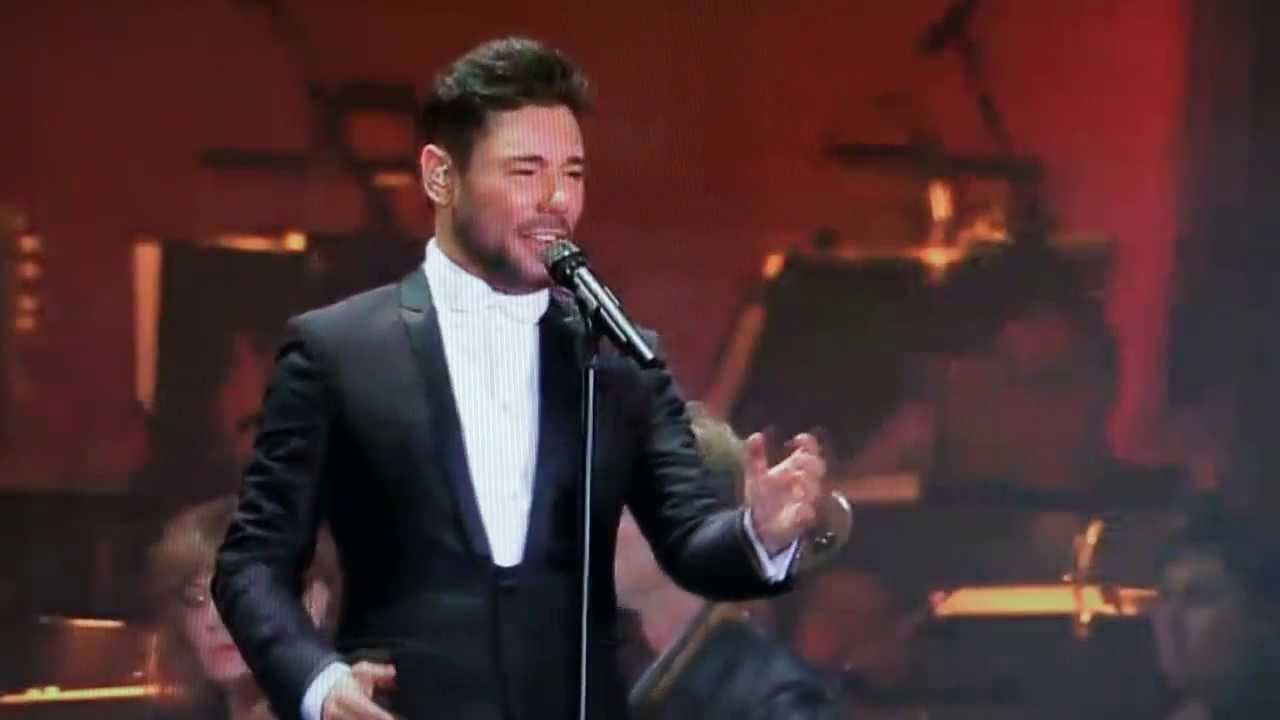 el poeta pide a su amor que le escriba