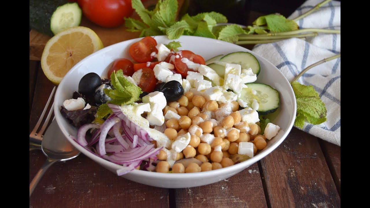 ensalada de garbanzos con queso feta