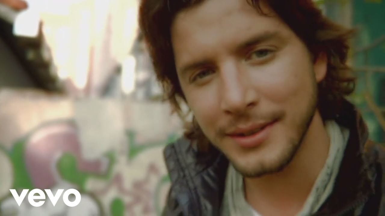 letras de manuel carrasco menos mal